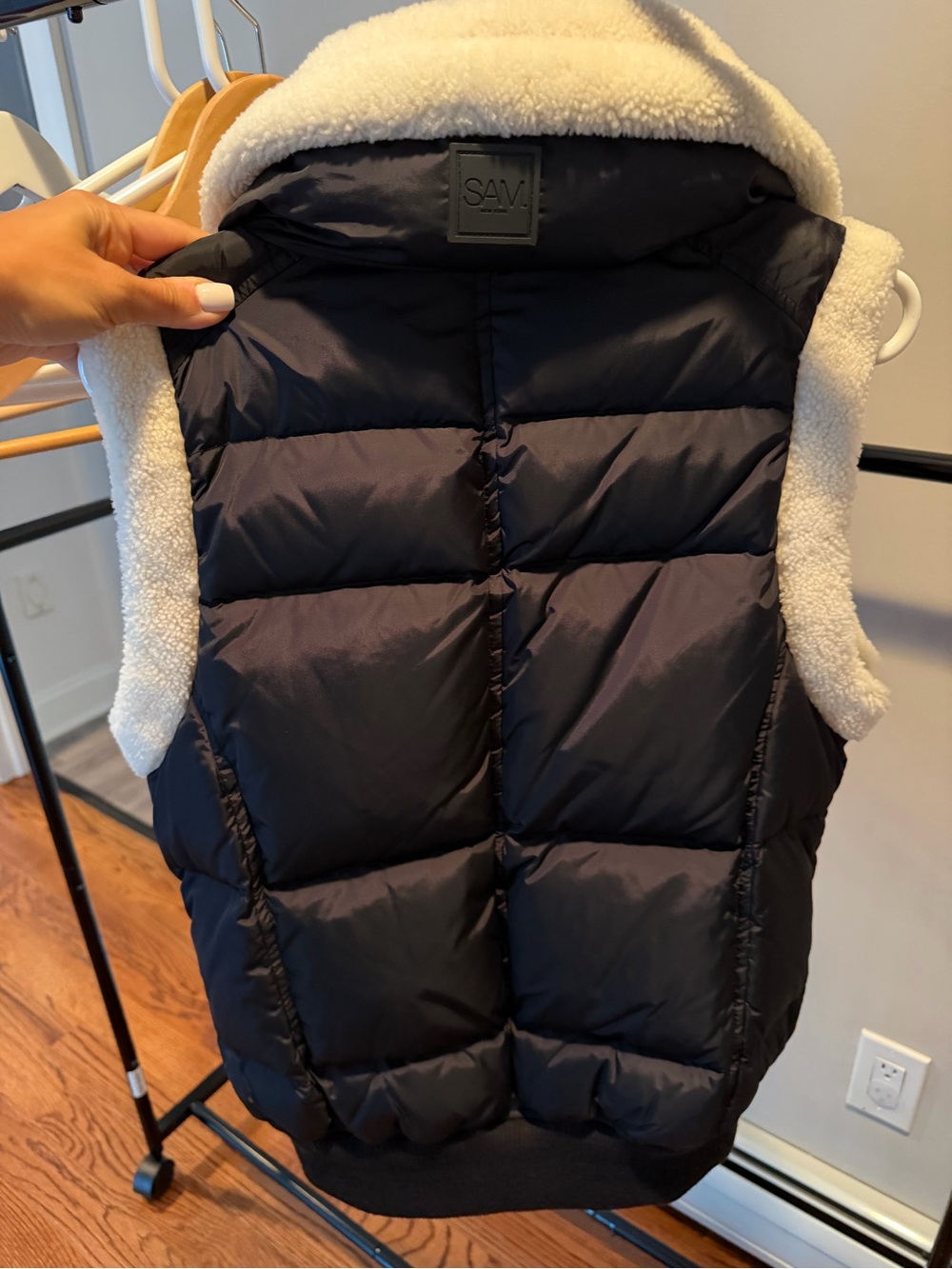 SAM Vest - Picture 2 of 3